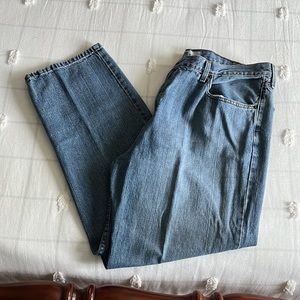 EUC Men’s Signature Levi’s, relaxed fit, size 42 X 30